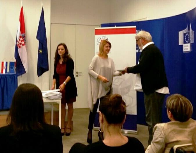 01_osigurani-pomocnici-u-nastavi